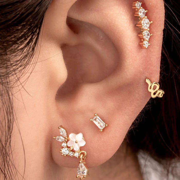 1 Piece Simple Series  Flower Copper   Gold Color Zircon Women's Stud Earrings Picture2